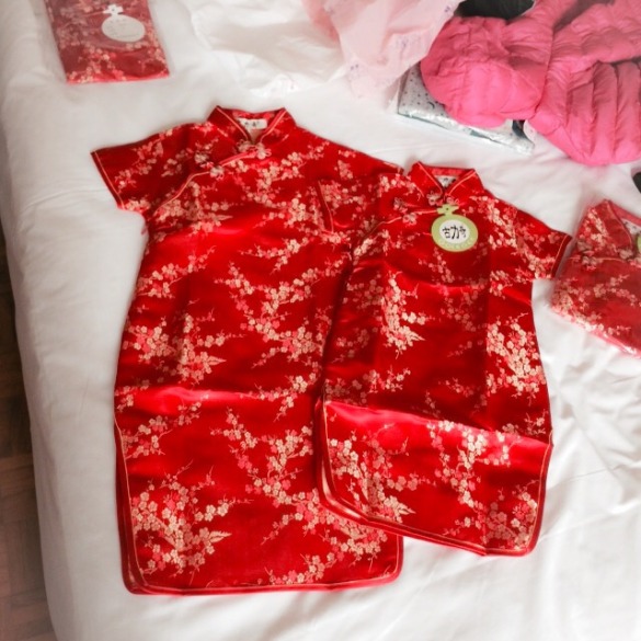 I found some beautiful Chinese New Year dresses. 